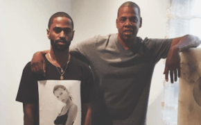 Jay Z presenteia Big Sean com corrente da Roc-A-Fella!