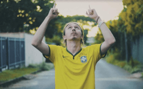 Mc Sid lança novo som “Brasil de Quem?” com clipe; confira