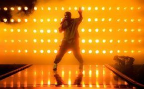 Kanye West performa faixa inédita do seu novo álbum “Yandhi” no Sunday Service