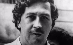 Sobrinho do Pablo Escobar encontra R$ 100 milhões na parede de apartamento do tio