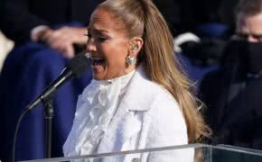 Jennifer Lopez se apresenta no evento de posse do Joe Bidden